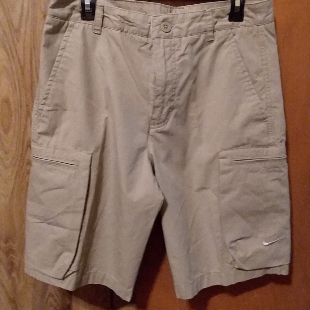Nike cargo shorts